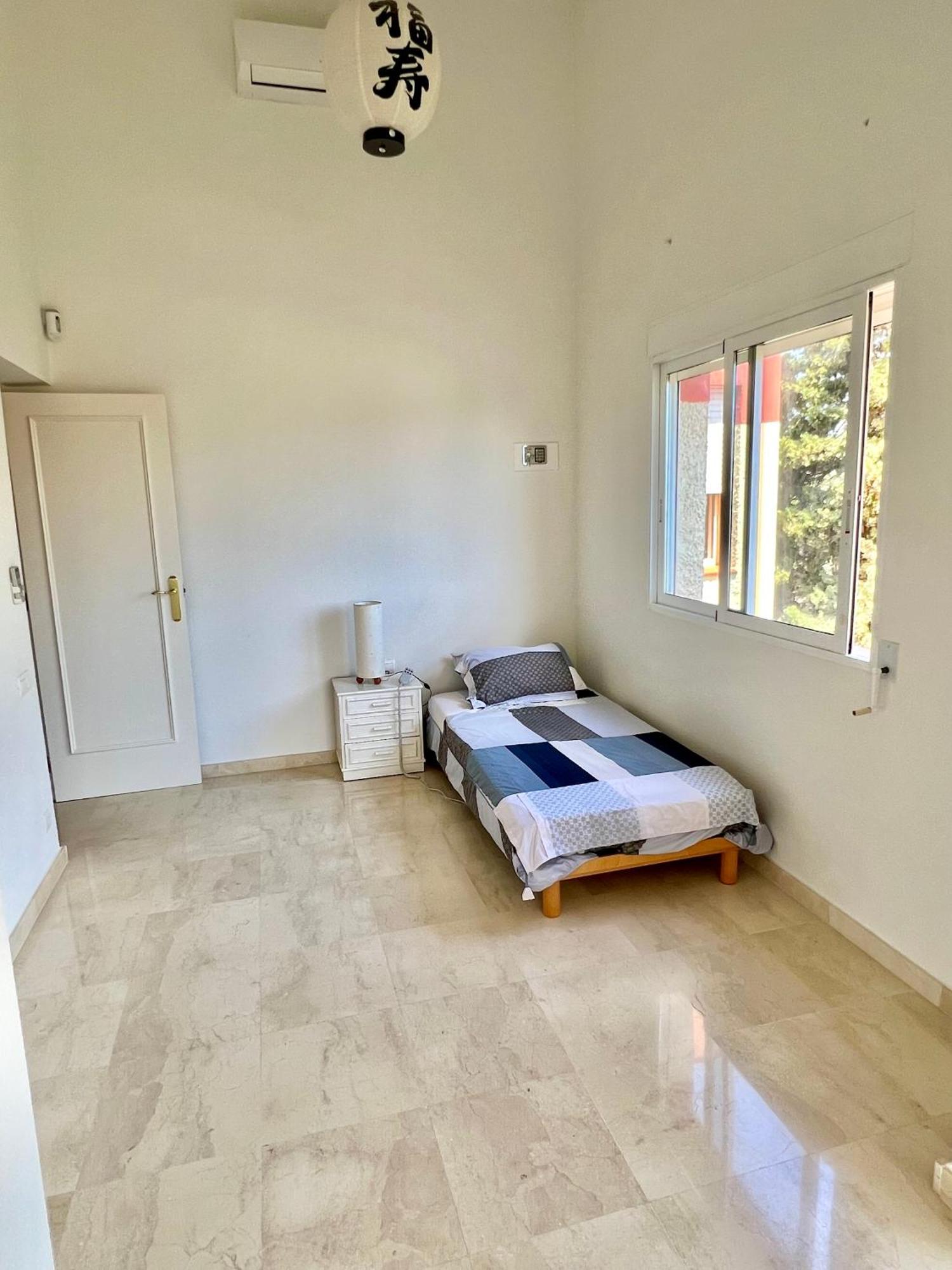 لقنت Beachside 4-Bedroom With Pool المظهر الخارجي الصورة
